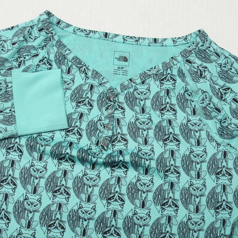 The North Face Shirt Womens Small Blue Fox Print Henley FlashDry Long Sleeve
